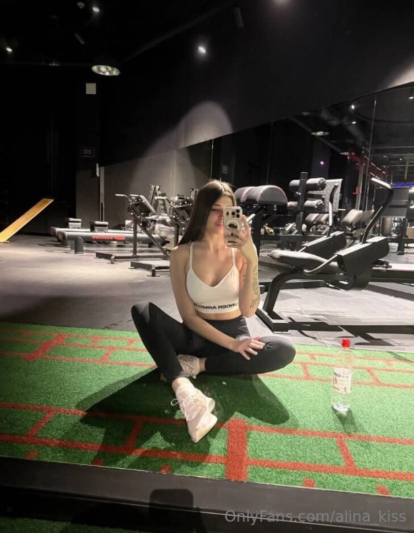 Today i went to the gym again every session lifts my mood and 