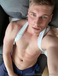 How long can you last jumping on my cock