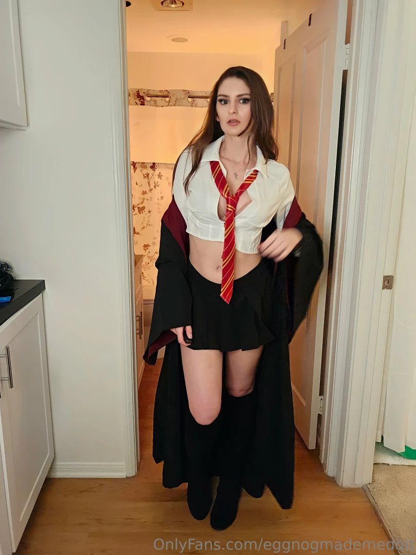 Love how this skirt shows off my legs i had to show you part 22 