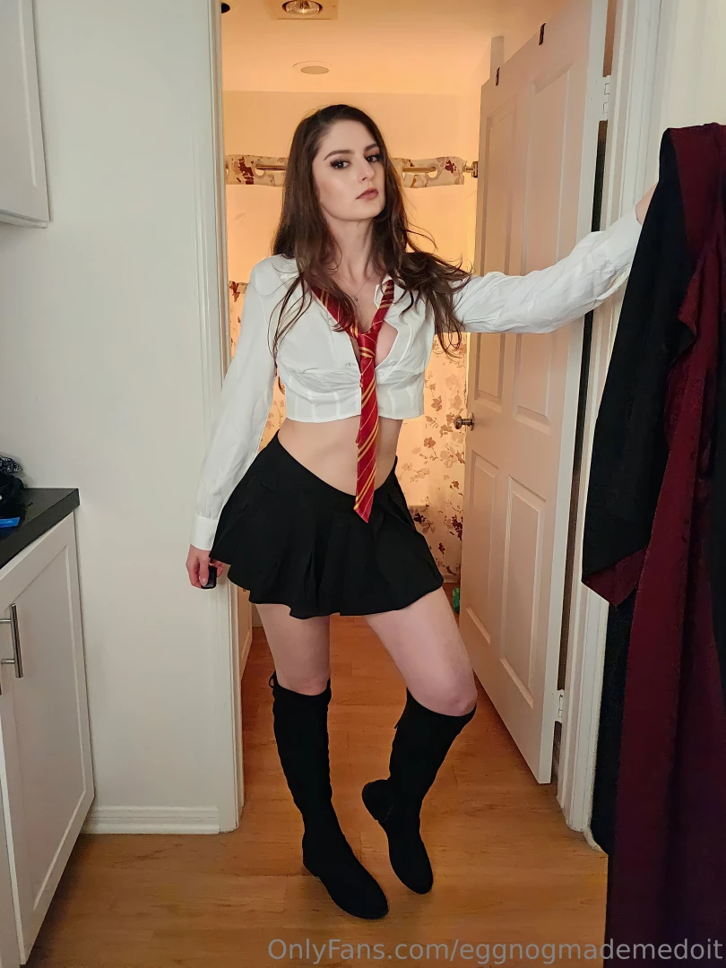 Love how this skirt shows off my legs i had to show you part 11 