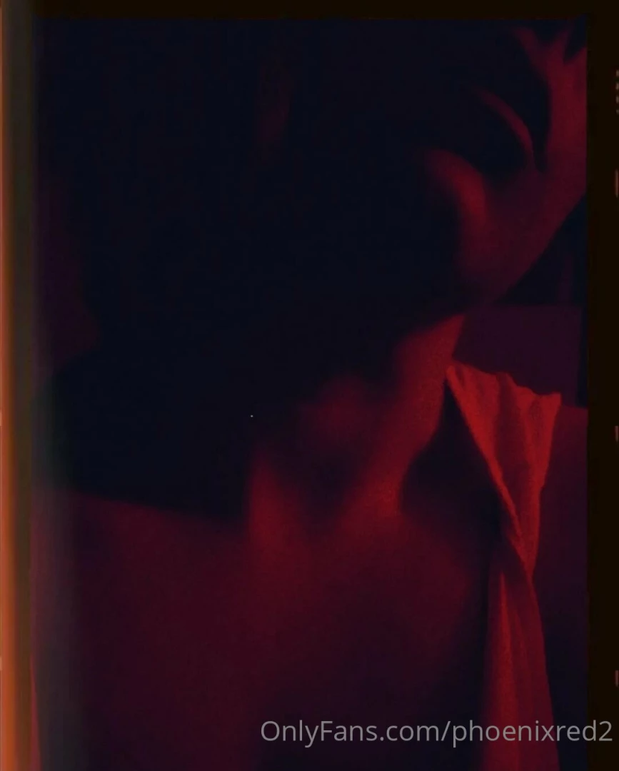 Cette nuit j ai r v de toi tu ravageais ma bouche et mon corps dans 