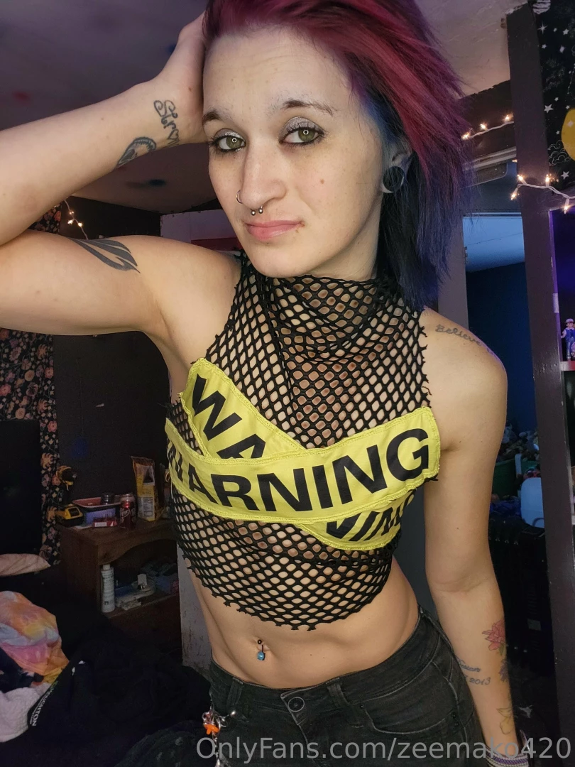 Just a little solo titty tease for you please enjoy part 1 