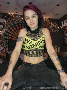 Just a little solo titty tease for you please enjoy