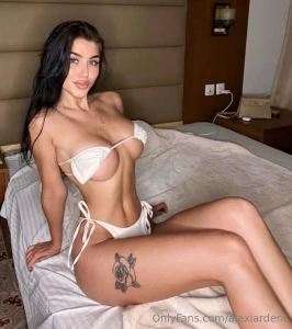 Sweetly babe sexybellyy_premium she is looking for a daddy do think part 140