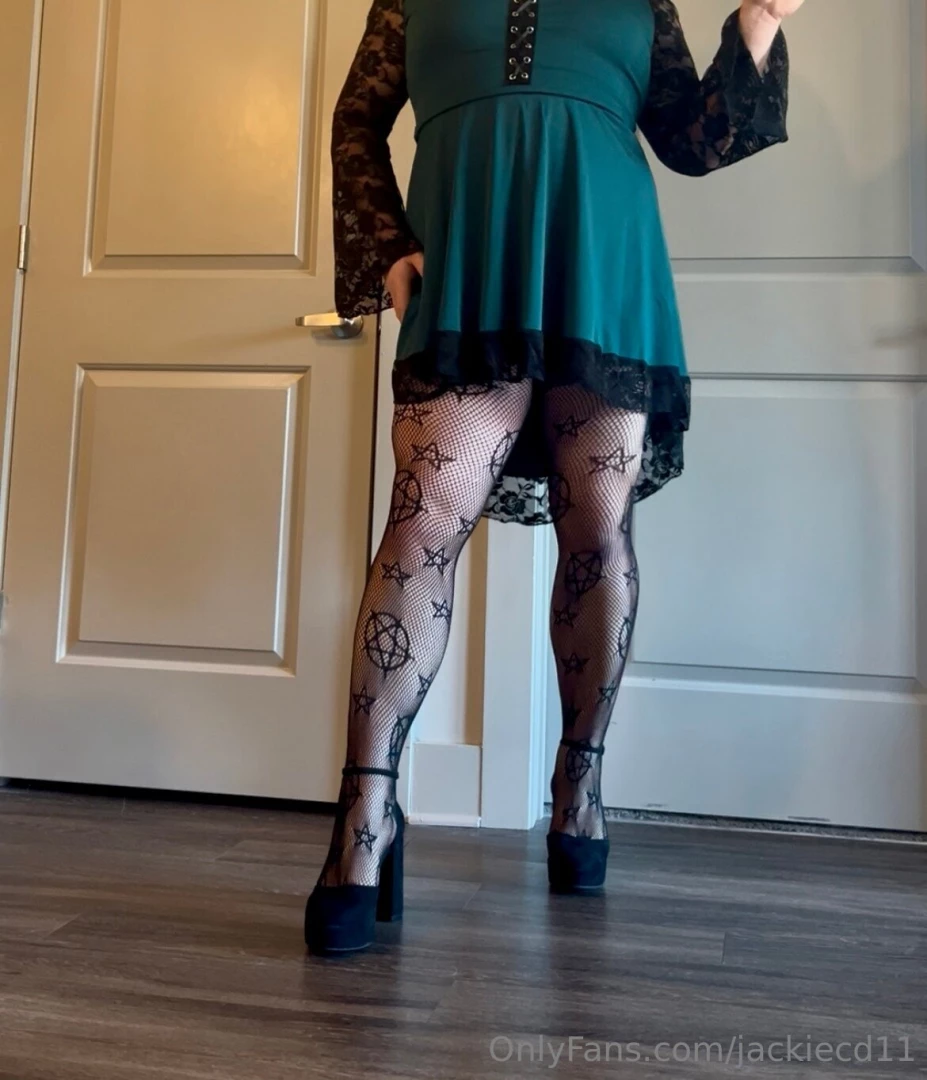 Serving spells and sass in this green witchy dress feel sexy once part 2 