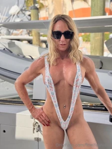 If this pic is turning you on just wait until you see what i do when