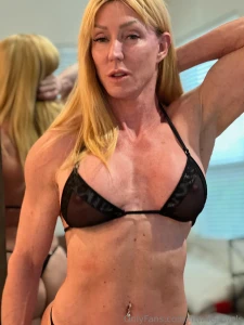 Ever wondered what i sound like when i can t hold back the moans or