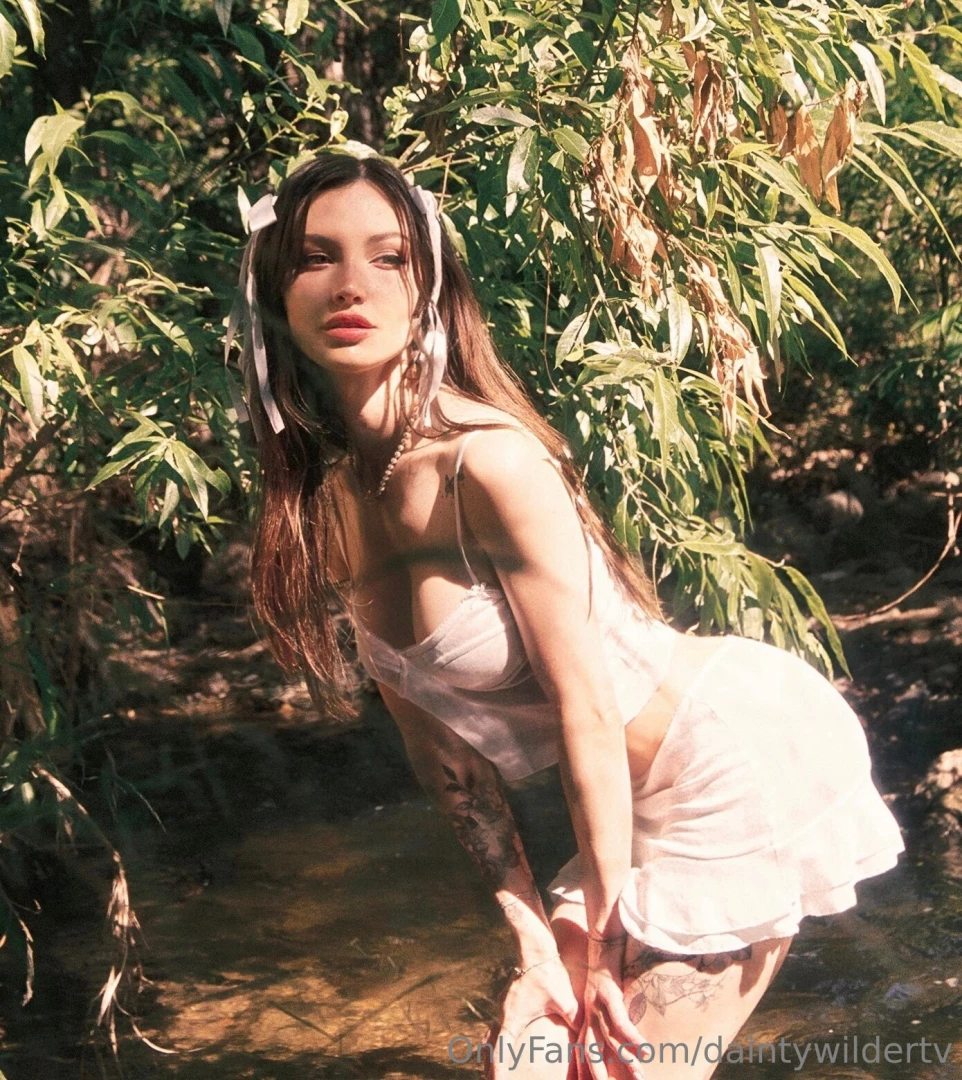 Your fairy princess i love getting naughty outdoors come see on my 