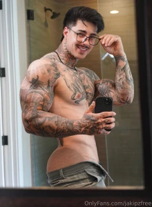 Do you like nerds my naughy side jakipz onlyfans com jakipz