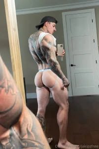 How do i look from the back treat yourself jakipz onlyfans com jakipz