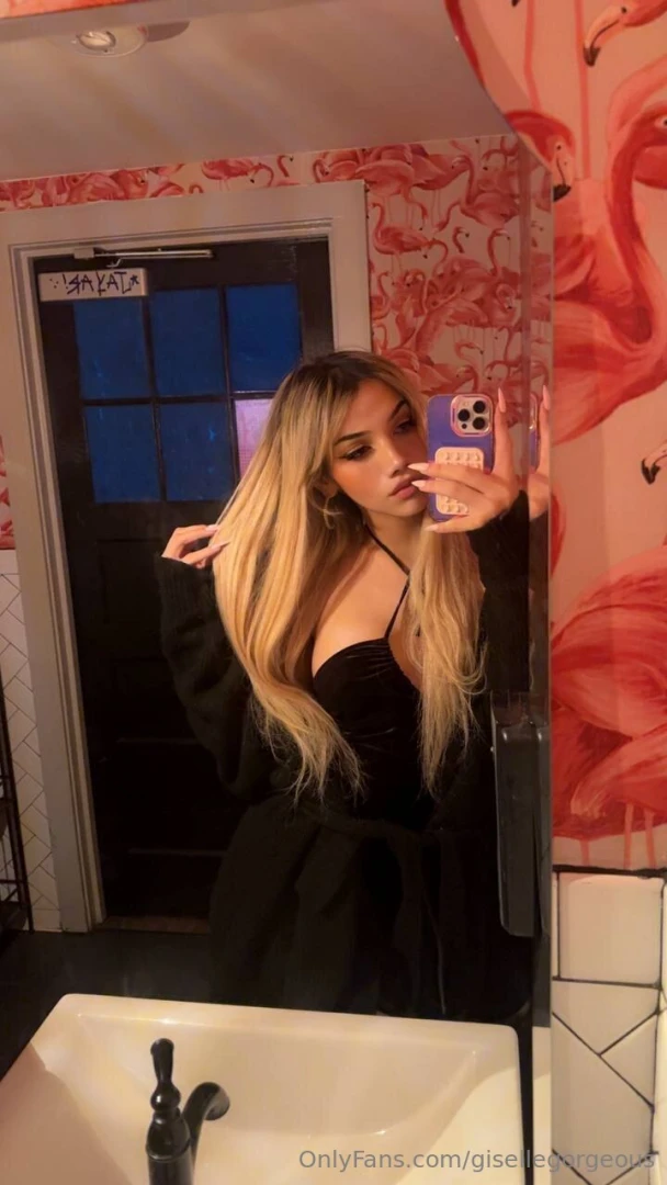 Was feeling myself in the bathroom part 1 