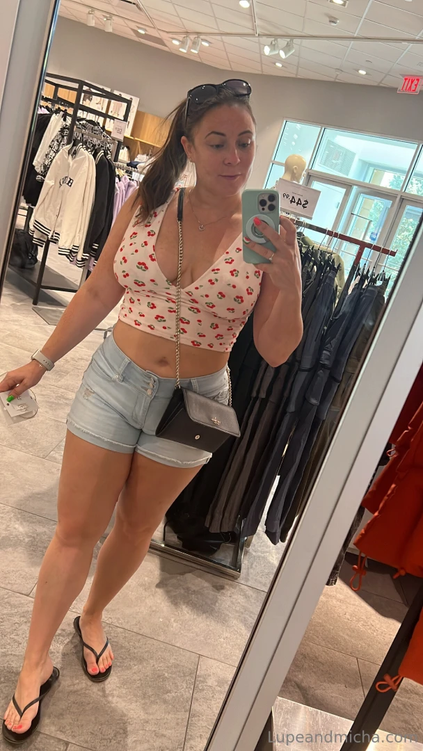 Mommy monday just out in my natural habitat lol love going on a little 