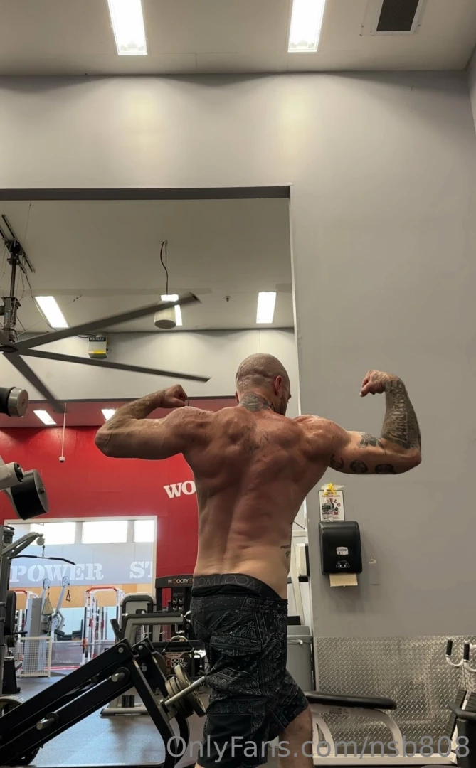 Todays post workout poses part 1 