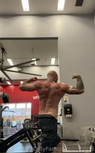 Todays post workout poses part 1