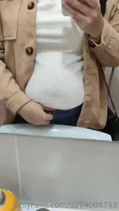 How do you like this fit sweater is not too short 