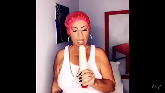 Smoking blowjob to my dildo 