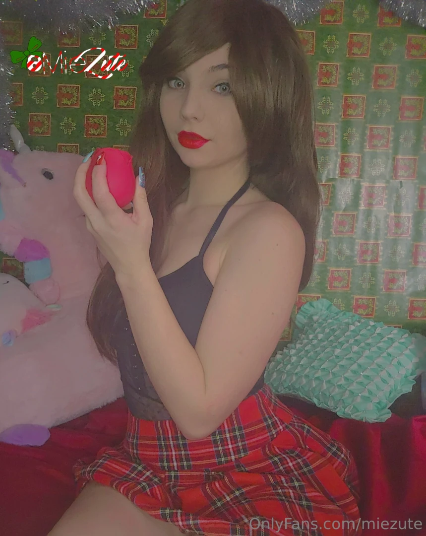 13 days of christmas part 6 i just love roses real orgasm with my rose 