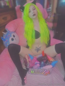 Happy friday vip price 13 toys is better than 1 okok soooo this time i