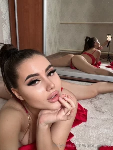 Click here - juicy_poopsy this cutie is online and horny show her some part 18