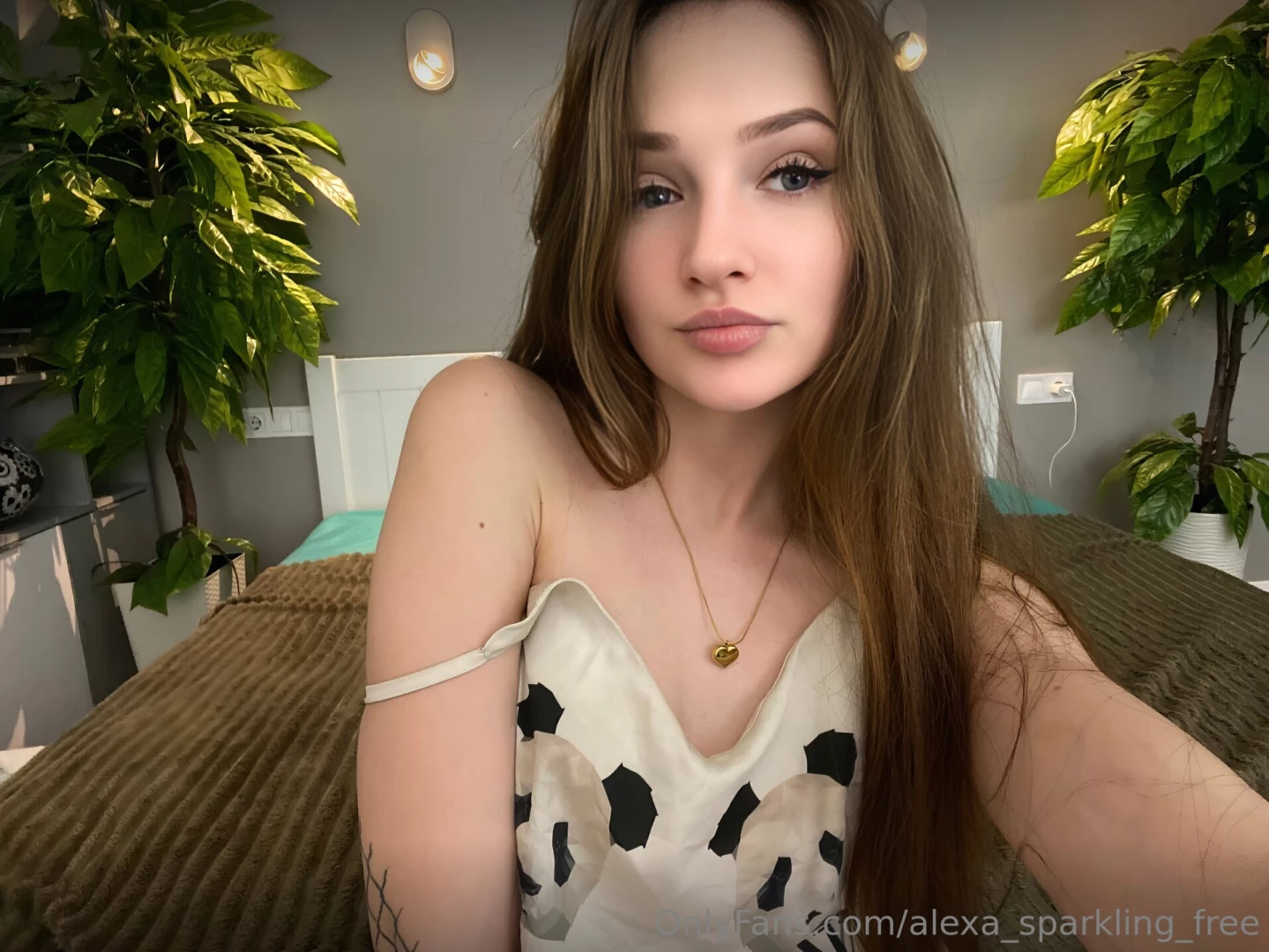 Stop scrolling your_elfie help me cum faster with your dirty thoughts part 5 
