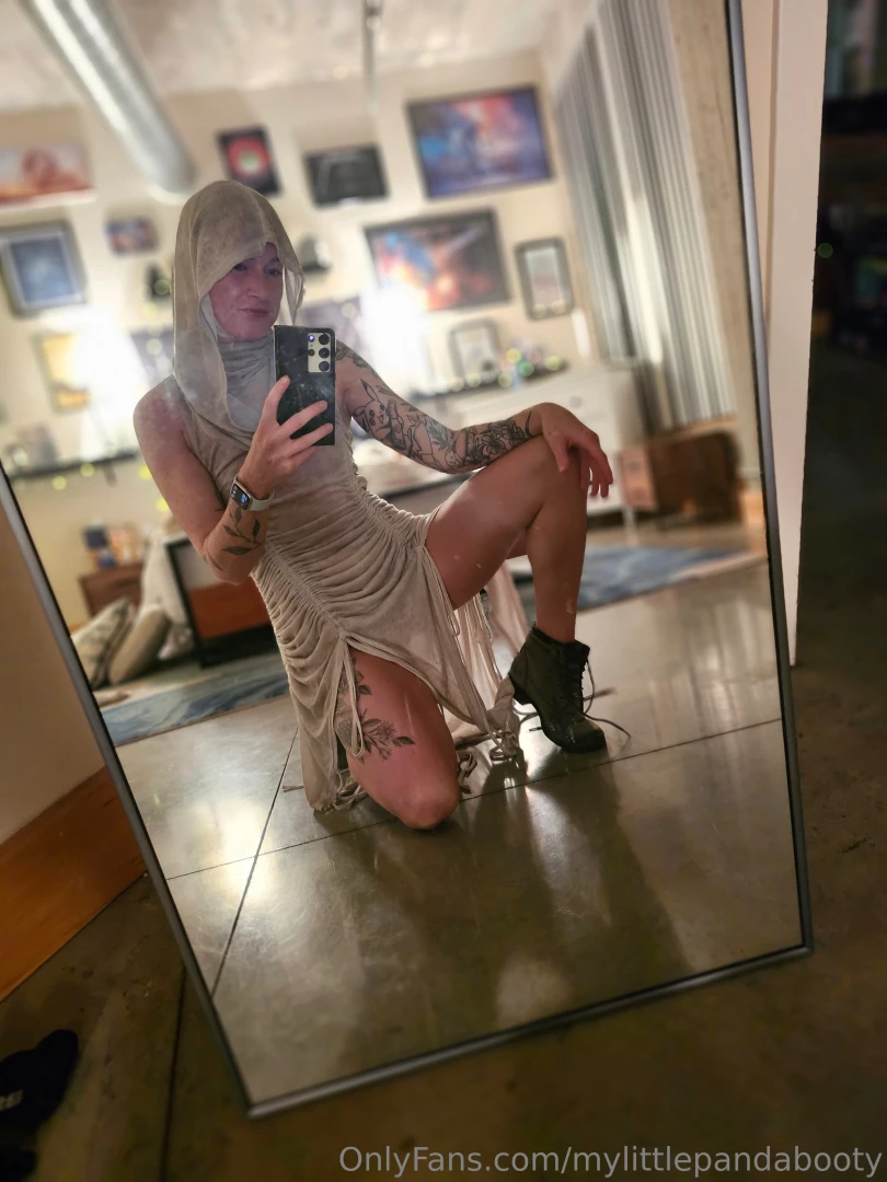 I don t like people who view star wars as a happy good v evil scenario 