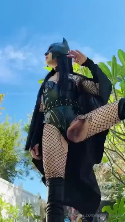 Are you looking for help my new fucking scene is coming soon 