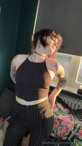 Can you guess if i m wearing a bra or not part 1