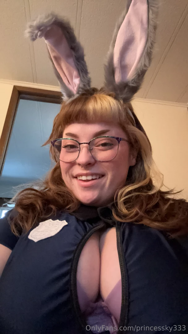 This little bunny cumming soon 