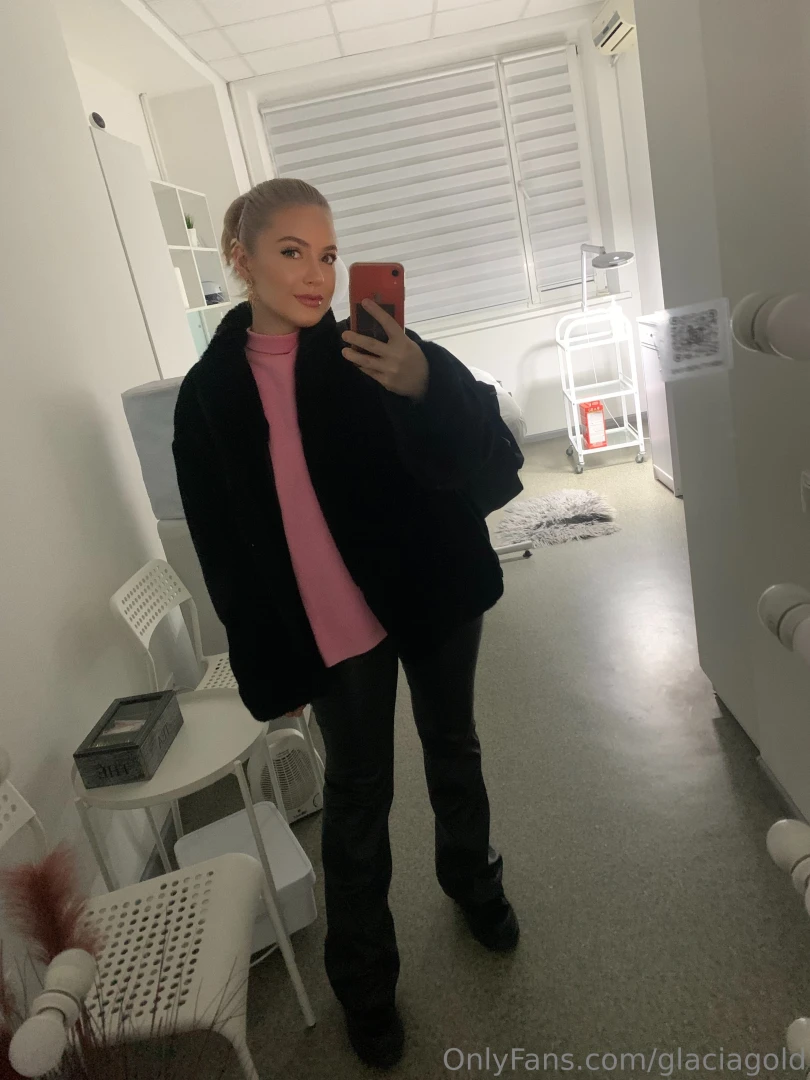 Sunday is for me today i had some skincare treatments 