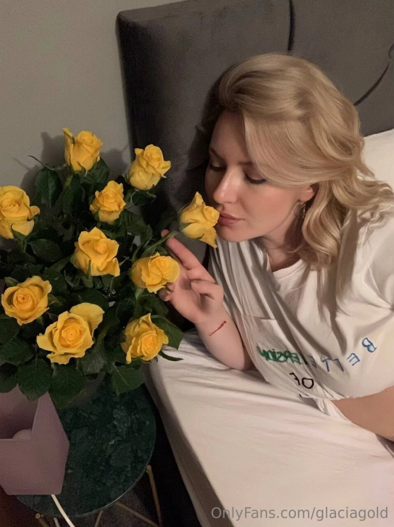 Yellow roses are not only beautiful but also a symbol of new 