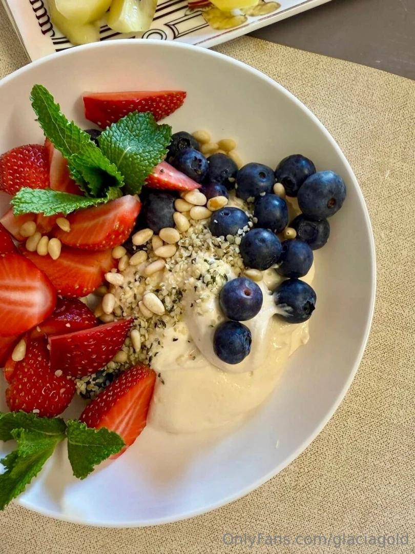 Monday is stress-free if you start it off with a delicious and healthy part 1 