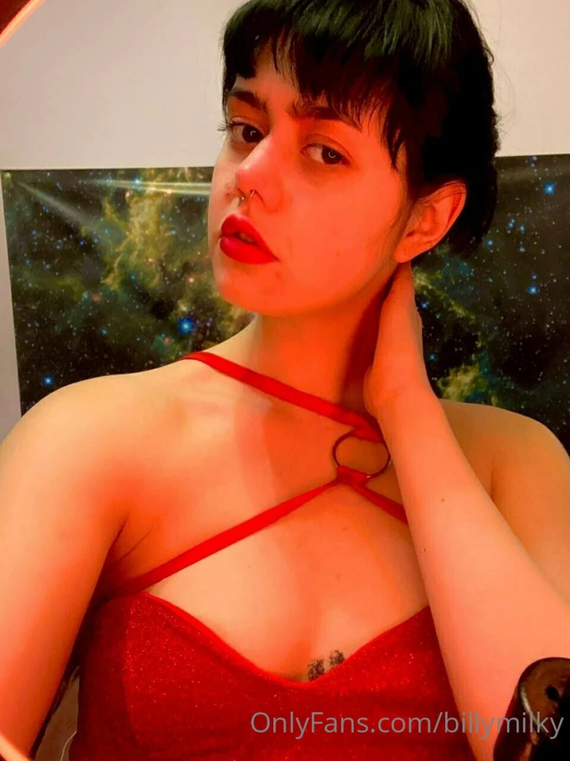 I decided to go to a restaurant in this gorgeous dress and no panties 