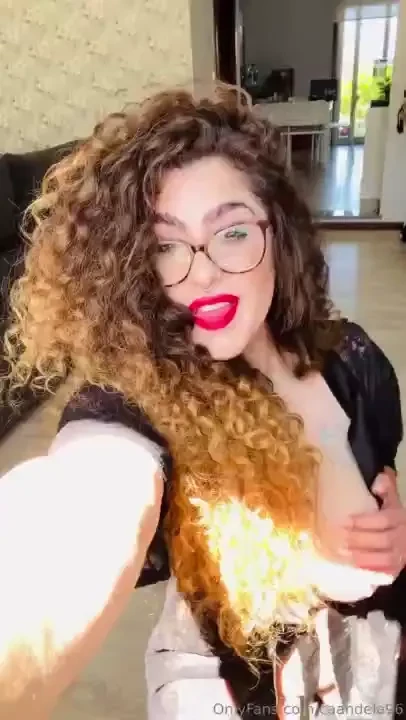 Estoy sola en casa y con mucho calor jugamos hasta corrernos juntos part 2 