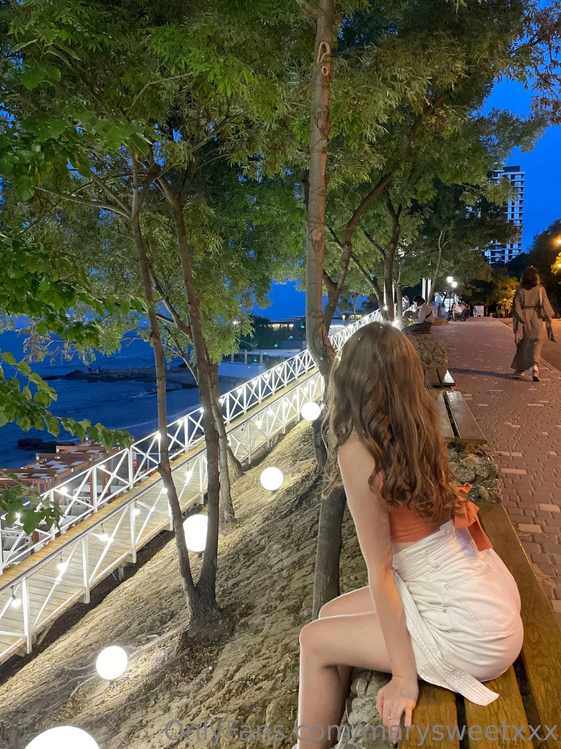 A few of my selfies and photos of the evening city where i live how do part 5 