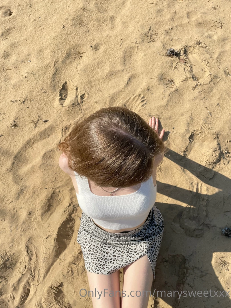 The sand is so warm 