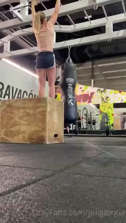 I like that exercise push up make my back muscles that good shows when 