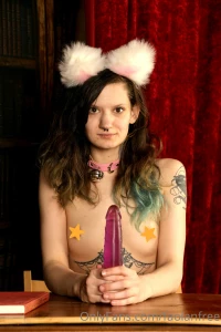 Let this kitty tease your cock or check out my vip page to see the