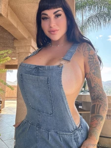 Show me some love and subscribe to https onlyfans com saffronxxrose c3 part 1