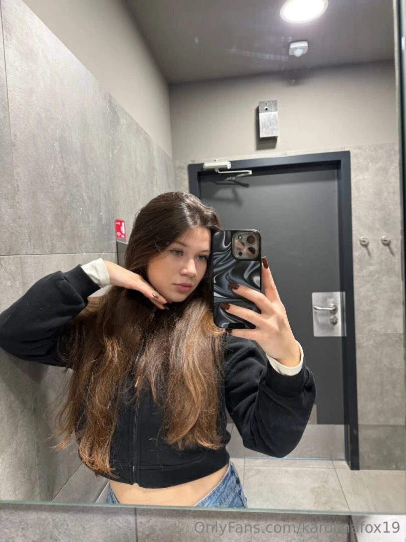 Today is such an amazing day i decided to take a walk in the fresh air 