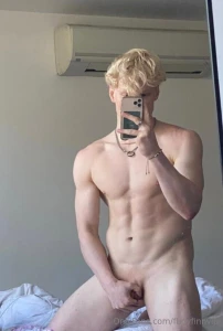 This athletic blond boy goldenboyliamx wants to share his horny part 14