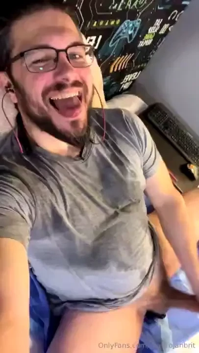 I love being a filthy slutty daddy during my shows part 1 