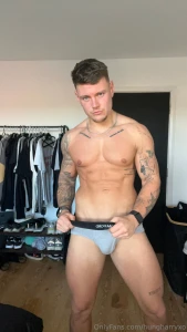 Your screen s heating up and i m the reason why