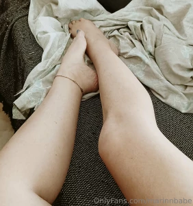Imagine my legs around you part 1