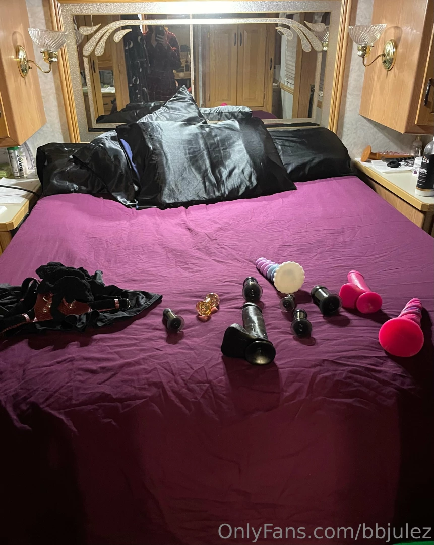 The top votes in my kink poll were for bondage and ass play i think 