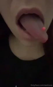 Ti piacerebbe sentire la mia linguetta ovunque