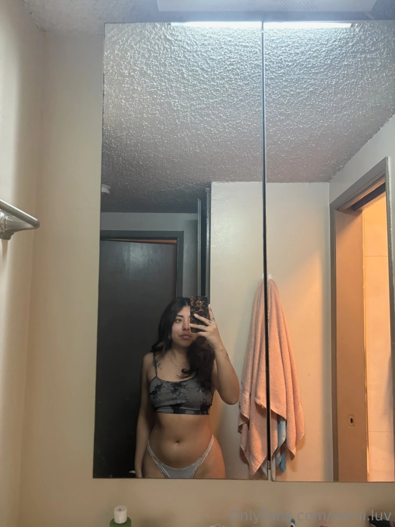 Good morning thought i d take some nudes this morning unlock to see 