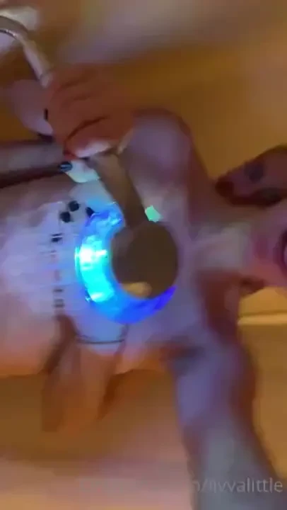 Do you want to watch the full uncensored shower sex w lexi check your 