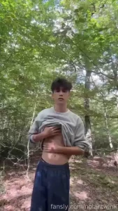 Alone in the forest and completely naked a little wind caresses me and