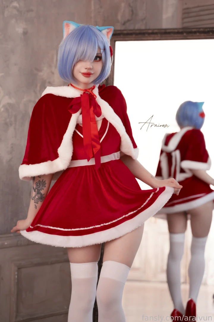 Are you ready for the holidays there are only a few days left cosplay 