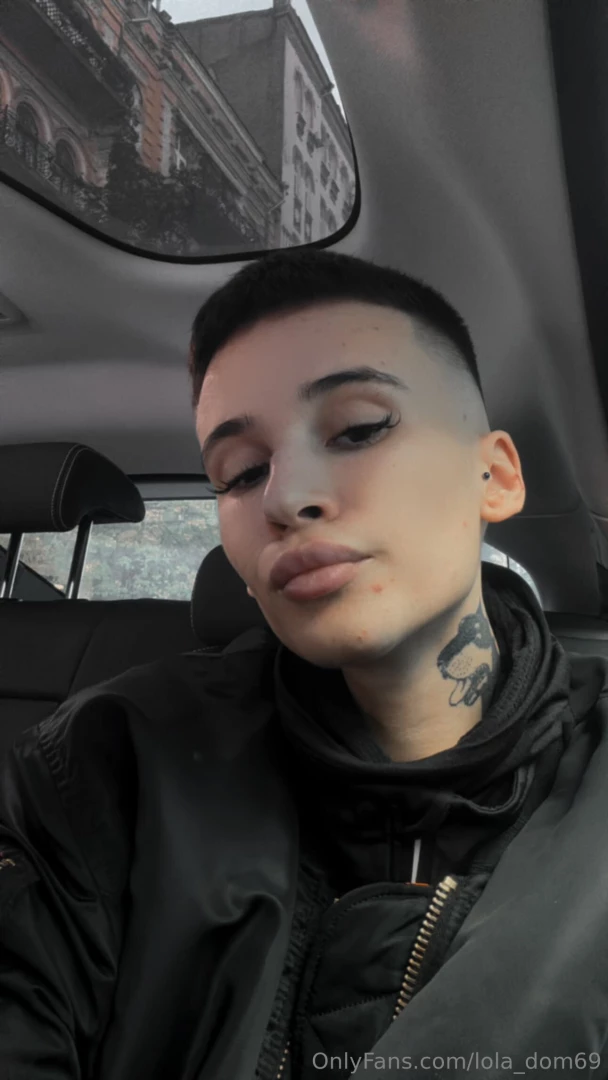 Whats ur favorite part of my body tell me in dm 